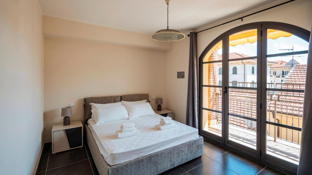 Dei Mille 31 B Apartment Albenga Exterior photo